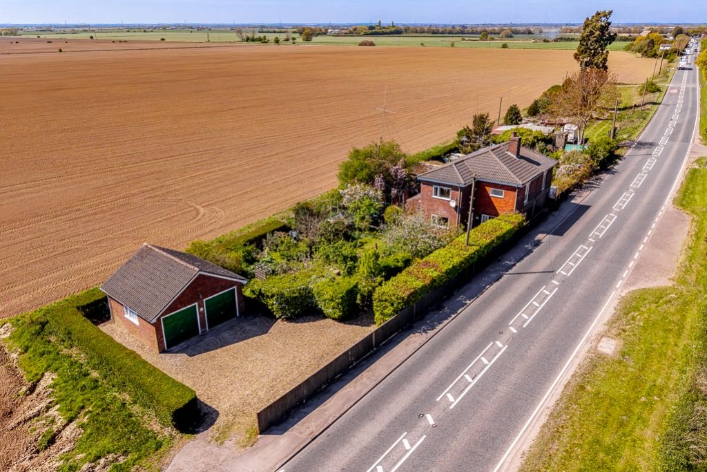 Property photo 1 of 22 East Cottage (Swineshead)-1