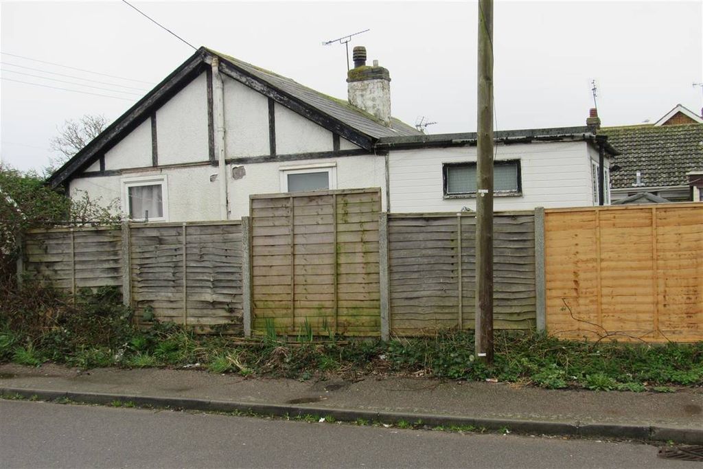 Property photo 2 of 9
