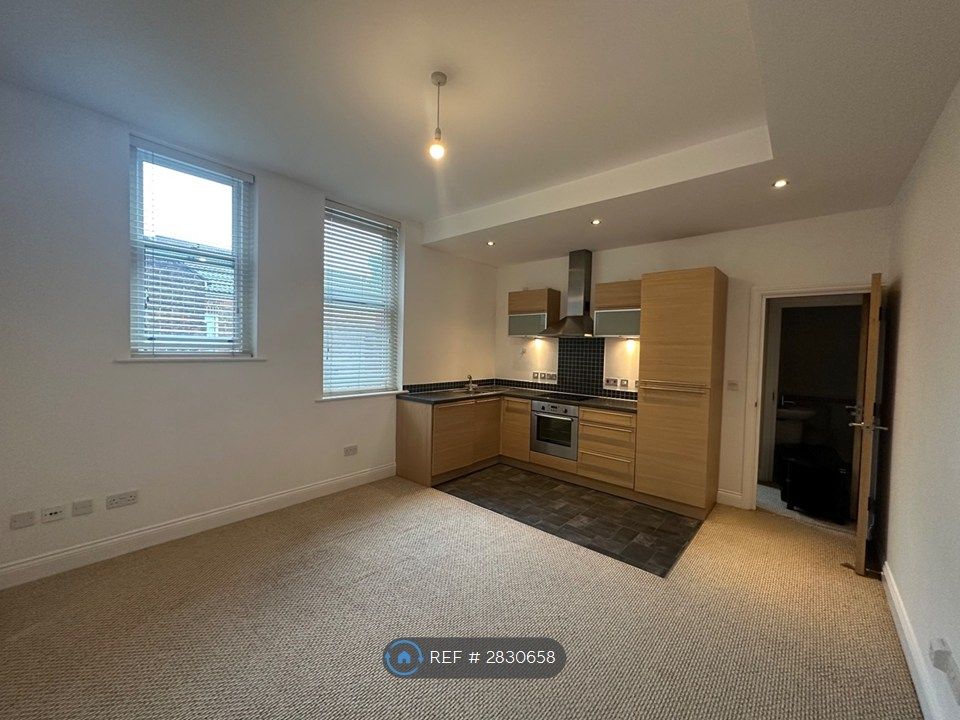 Property photo 2 of 26