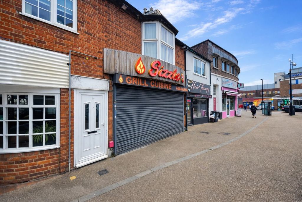 Property photo 1 of 6