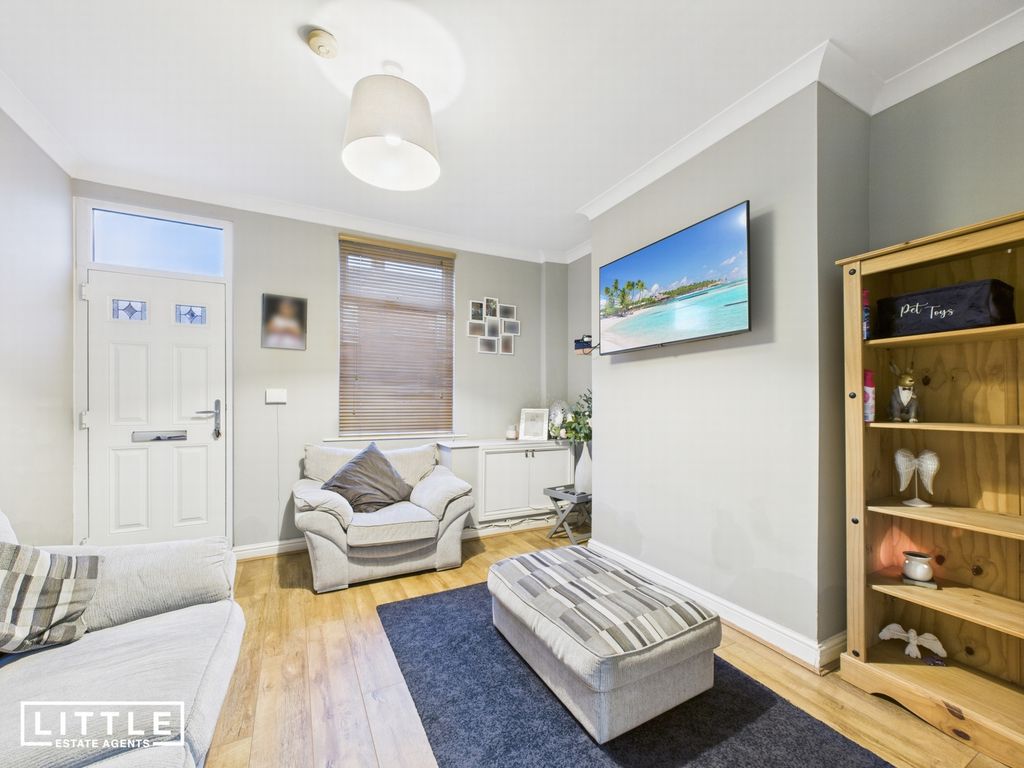 Property photo 2 of 14 Photo 10