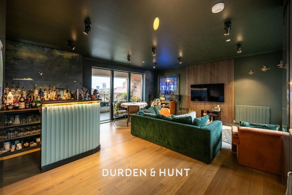 Property photo 2 of 26 Broadwest-35.Jpg