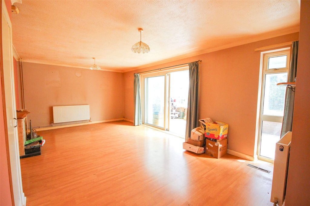 Property photo 2 of 17 Picture No. 07
