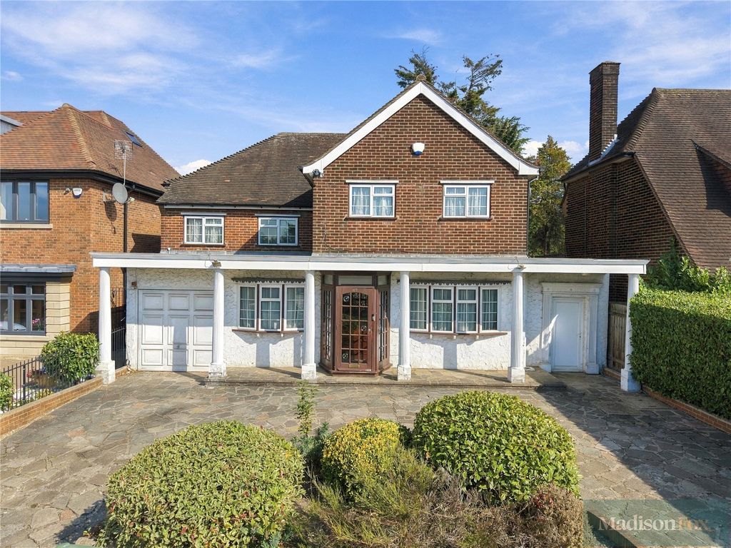 Property photo 1 of 32 Picture No. 02