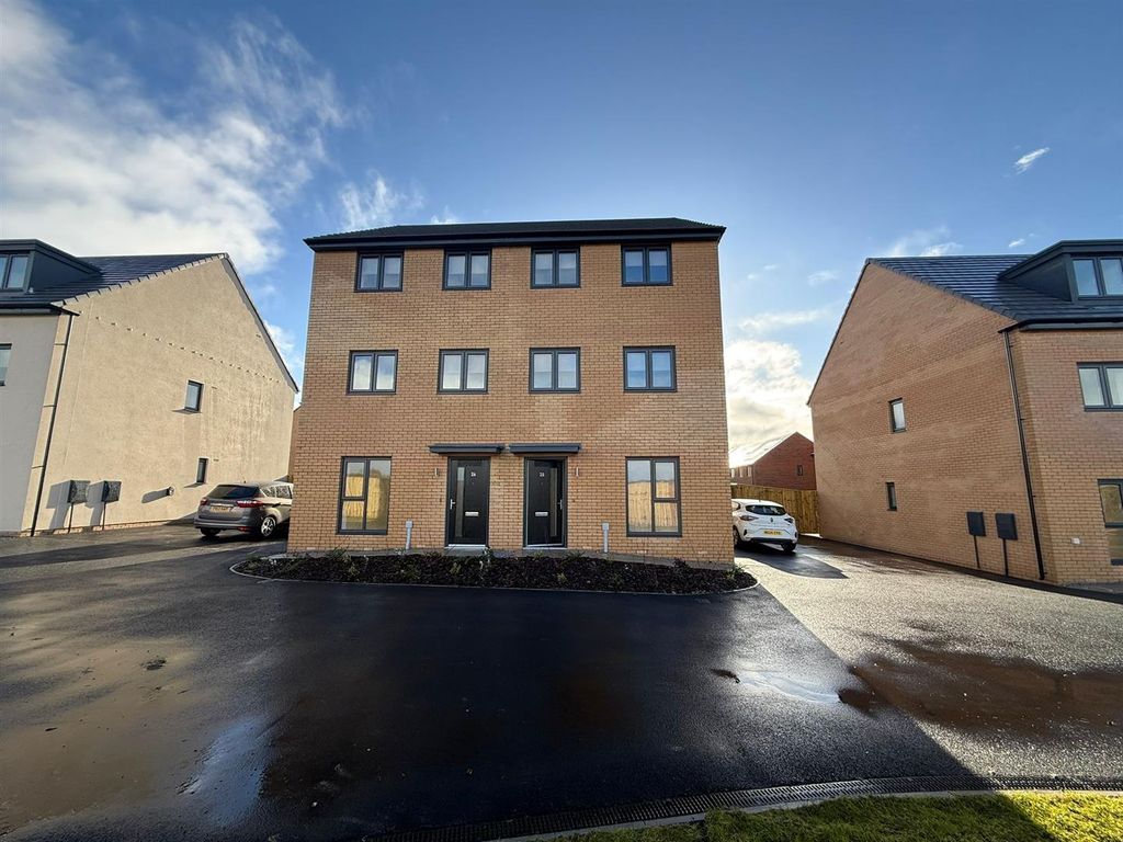 Property photo 1 of 10 E055d560-8201-4Bd3-8Acc-021c20B00955.Jpg
