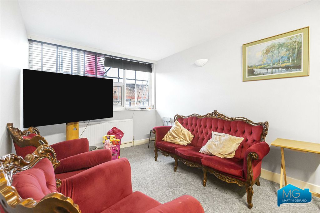 Property photo 2 of 7 Picture No. 30