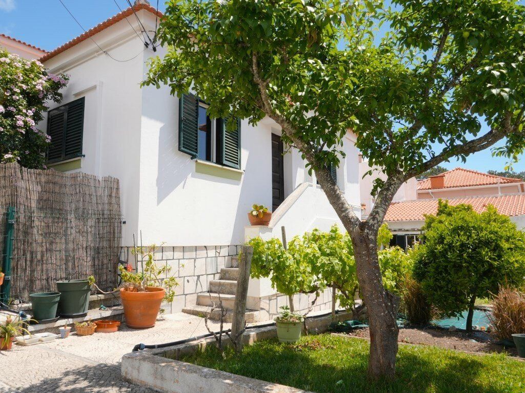 Property photo 1 of 58 Estoril | 4 Holiday Rental Units