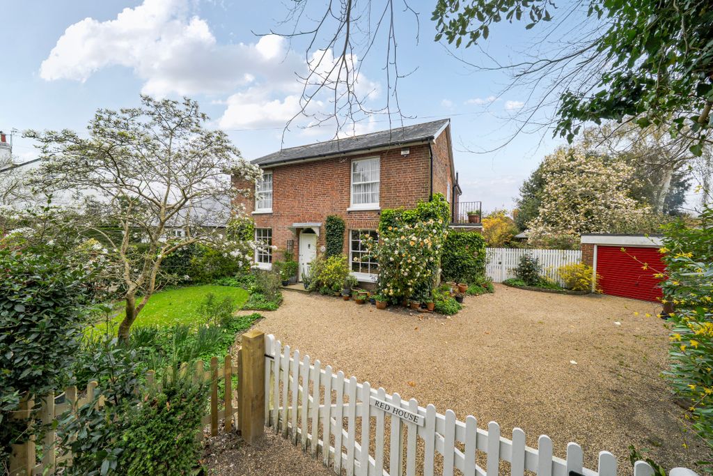 Property photo 1 of 18