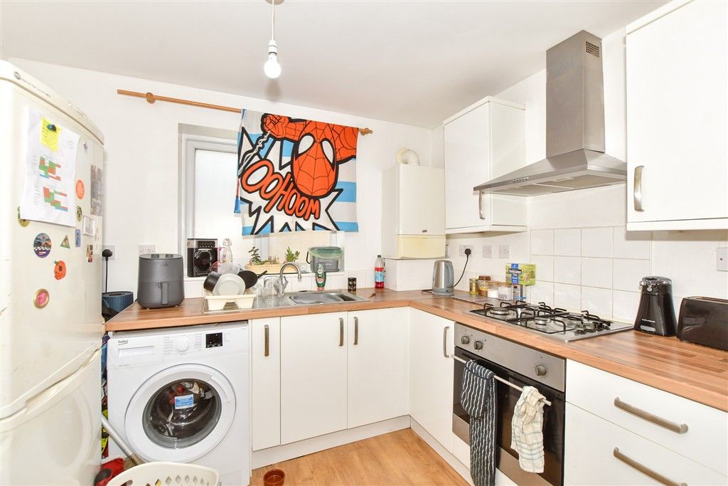 Property photo 1 of 12 Lounge/ Kitchen