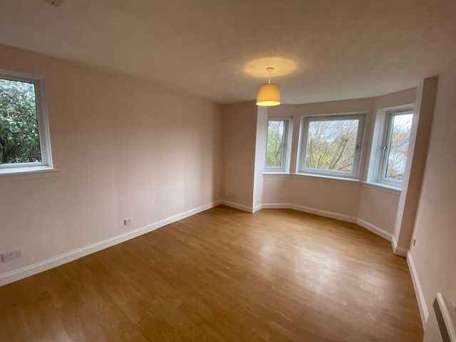 Property photo 3 of 11 Photo 3