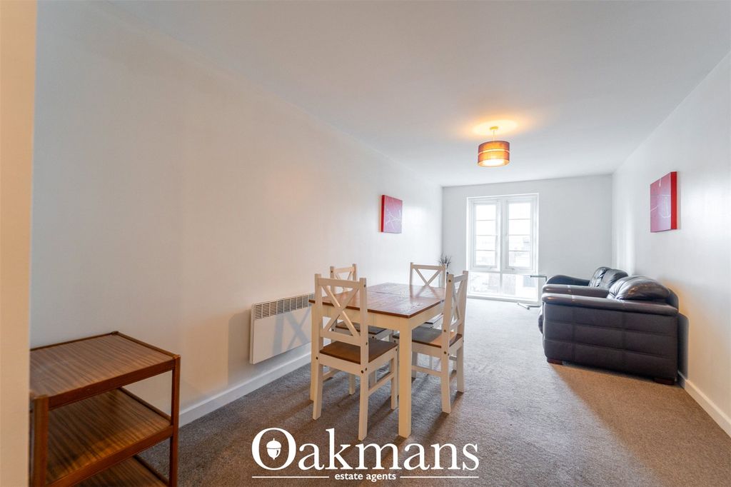 Property photo 3 of 15 Picture No. 12