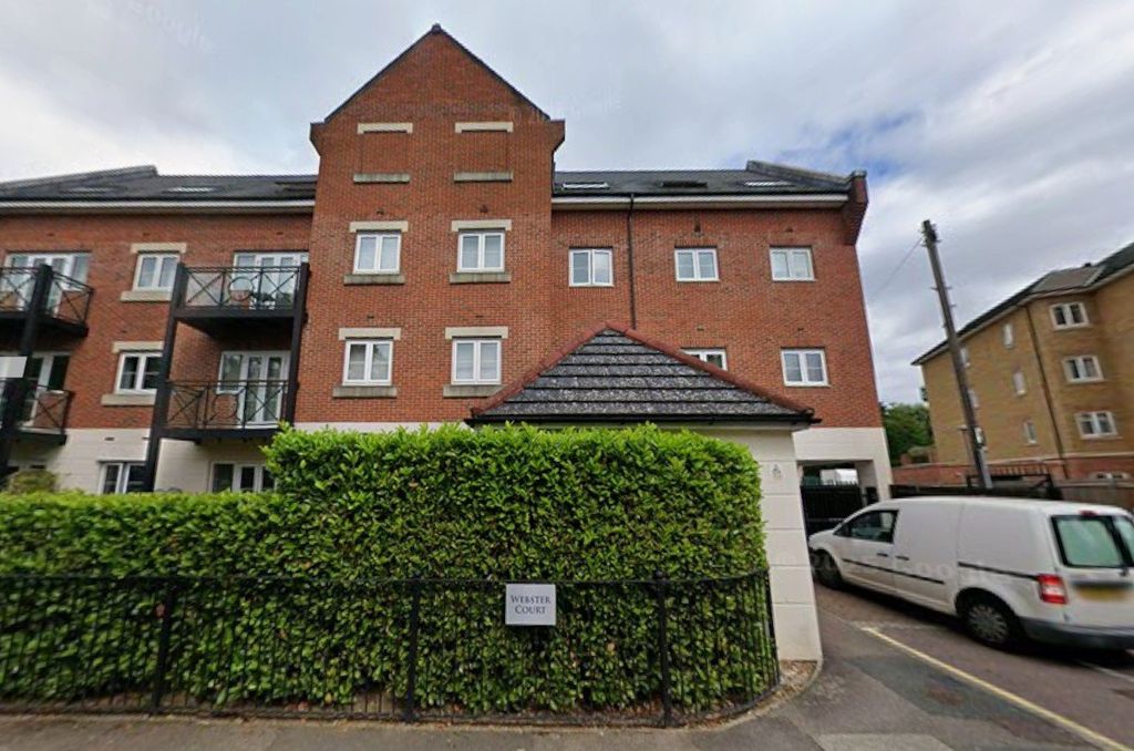 Property photo 1 of 8 Two-Bedroom Apartment To Rent In Webster Court, Ricksmanworth