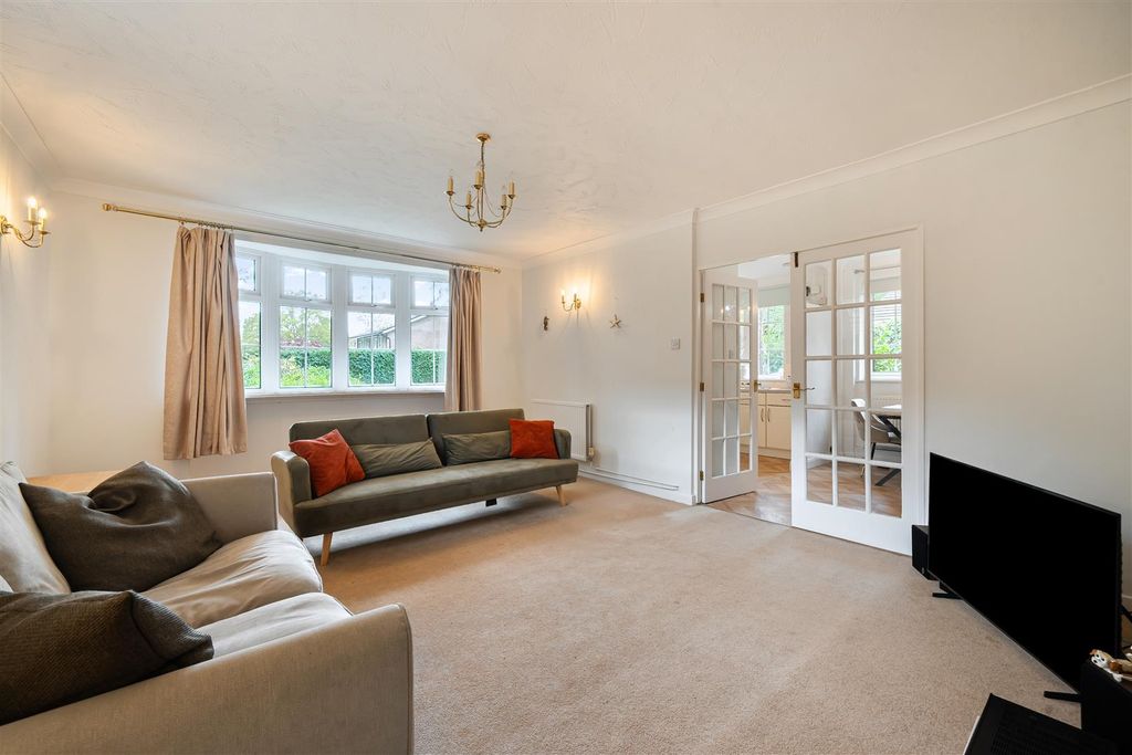 Property photo 3 of 18 1370962-15-68Fa0F44B56F3.Jpg