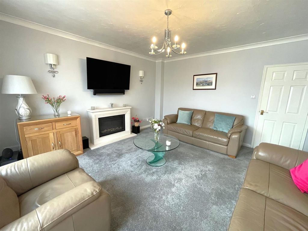 Property photo 2 of 36 c1.Jpg