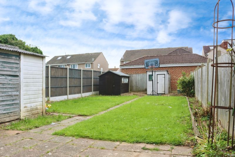 Property photo 2 of 14 Photo 4