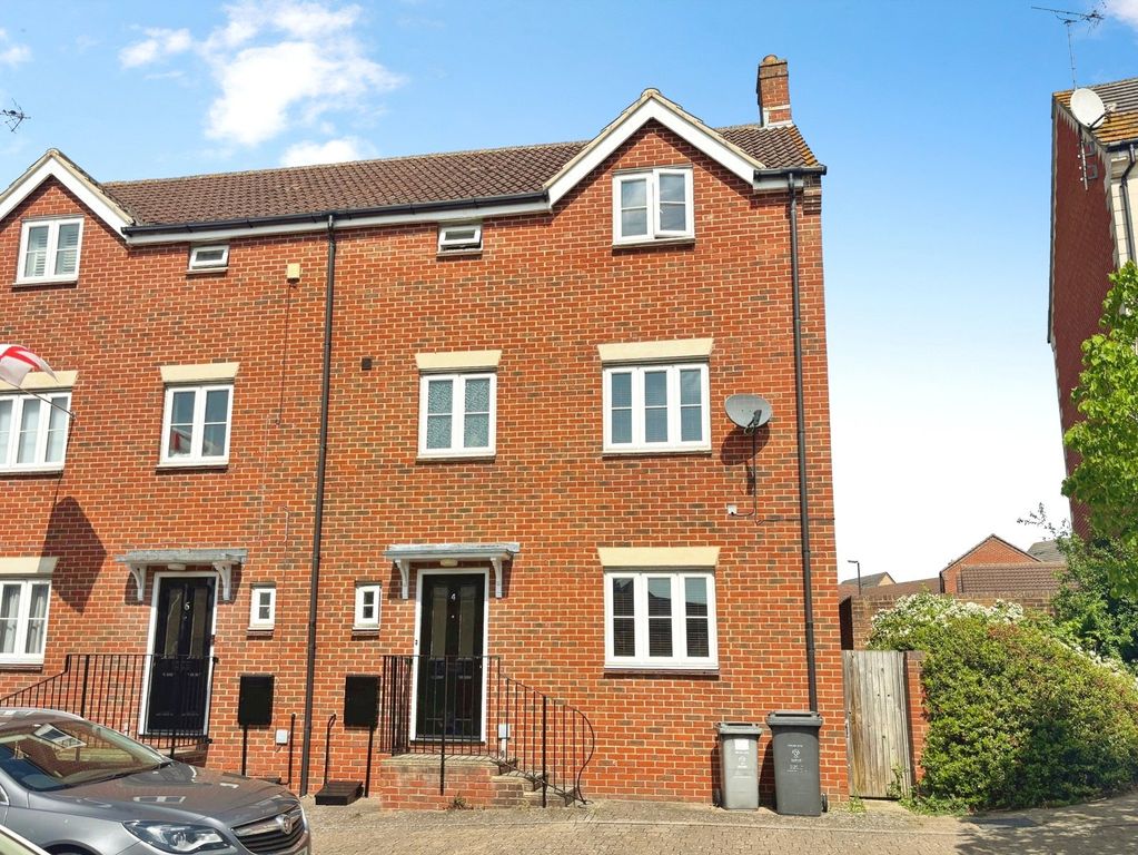 Property photo 1 of 7 External