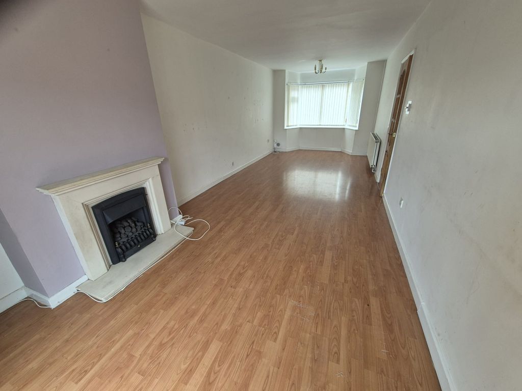 Property photo 2 of 11 Gallery