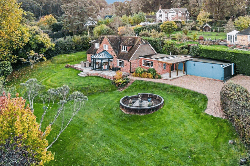 Property photo 1 of 26