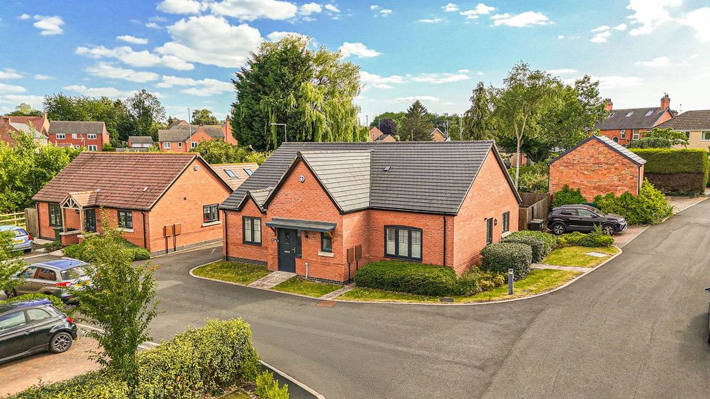 Property photo 1 of 21