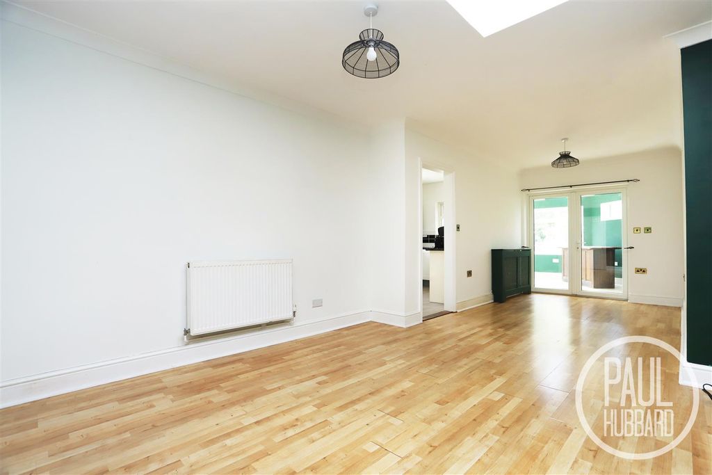 Property photo 2 of 14 Img_4203.Jpg