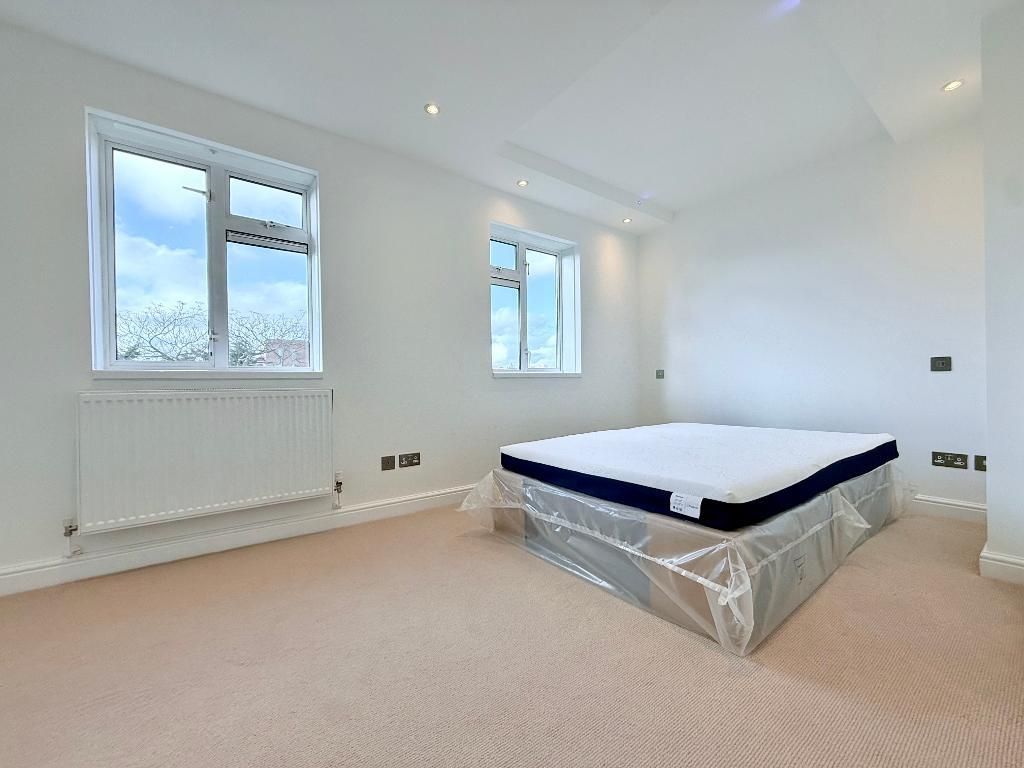 Property photo 2 of 8 Photo 2