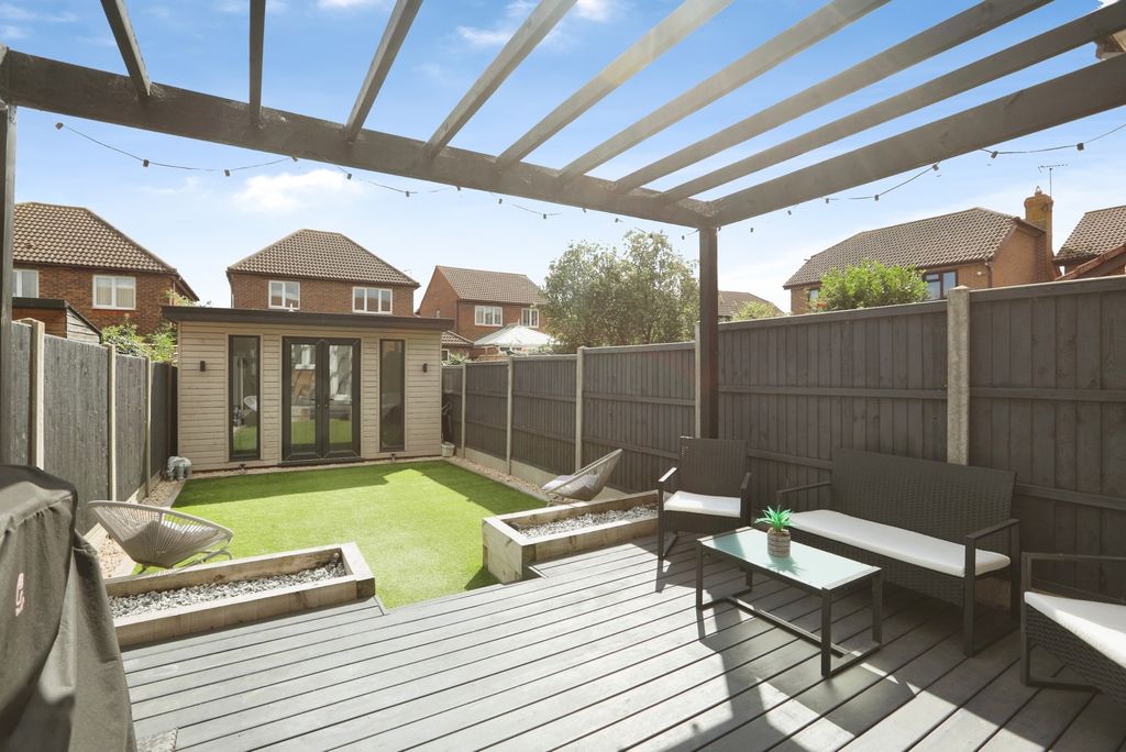 Property photo 2 of 17 Pbox-Img.Jpg