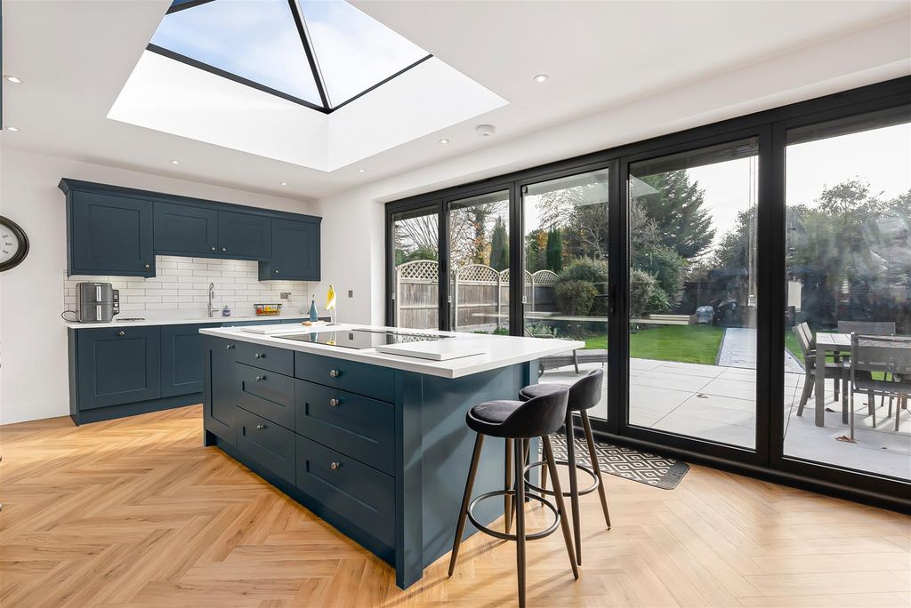 Property photo 3 of 29 18_68192.Jpg