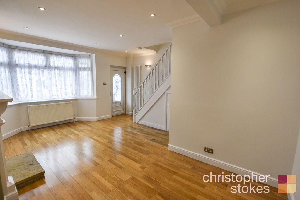 Property photo 3 of 15 4097493