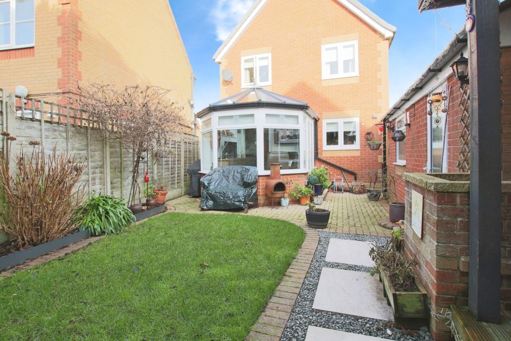 Property photo 1 of 15 4788462