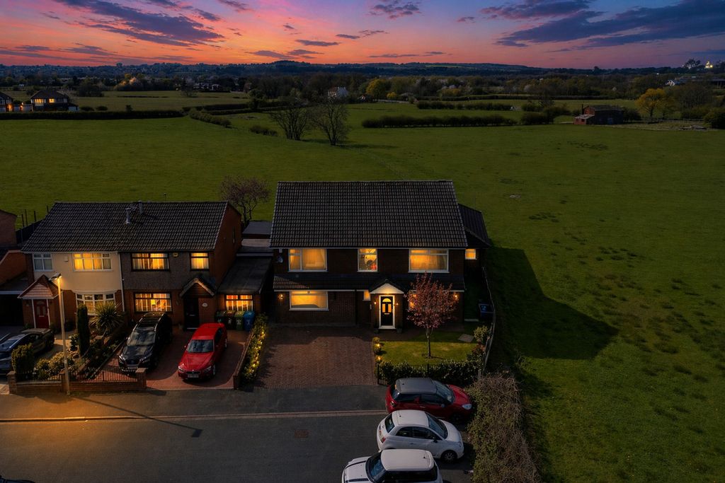 Property photo 2 of 44