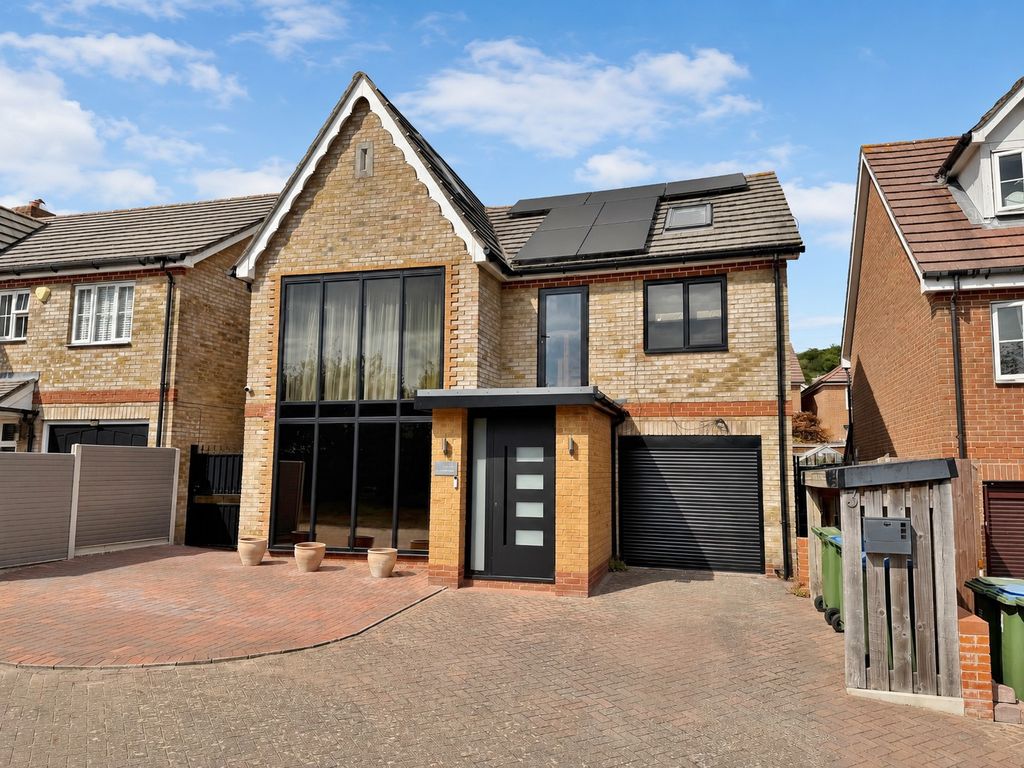 Property photo 1 of 42