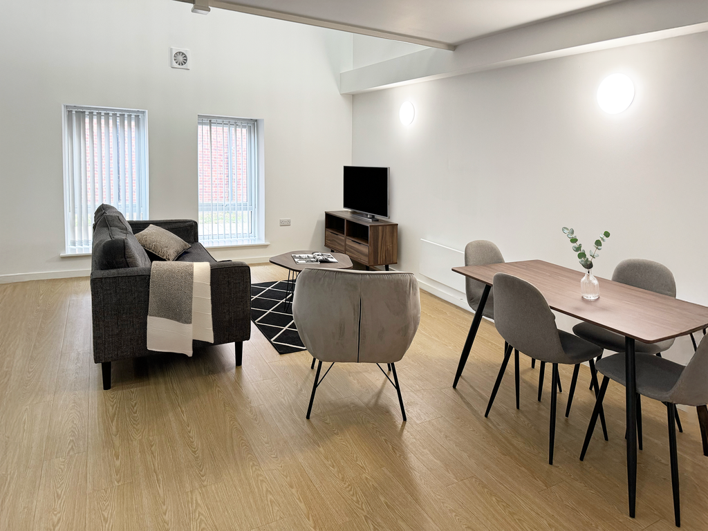 Property photo 3 of 12 57R-003