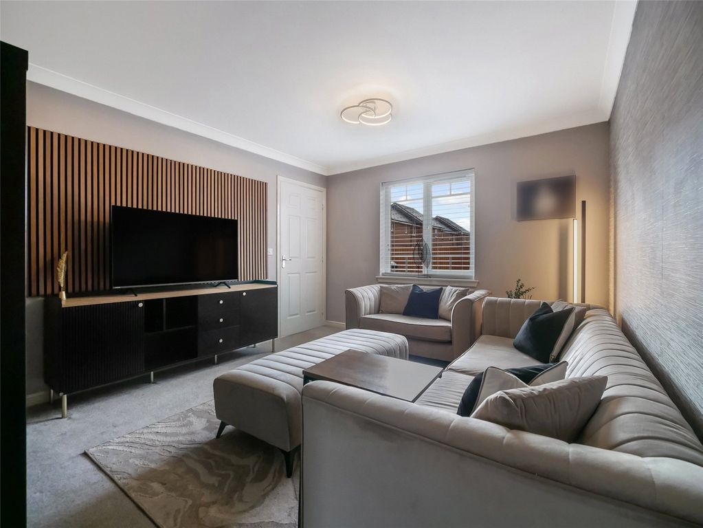 Property photo 3 of 19 Picture No. 04