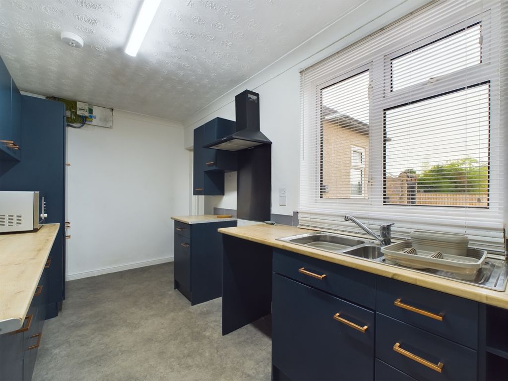 Property photo 2 of 11 Cam01909G0-Pr0219-Still006