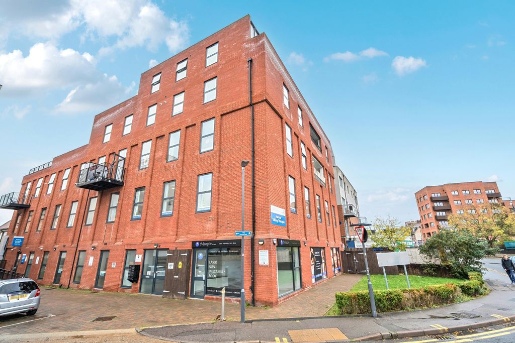 Property photo 1 of 9 1371428468F64Bbab4B4B.Jpg