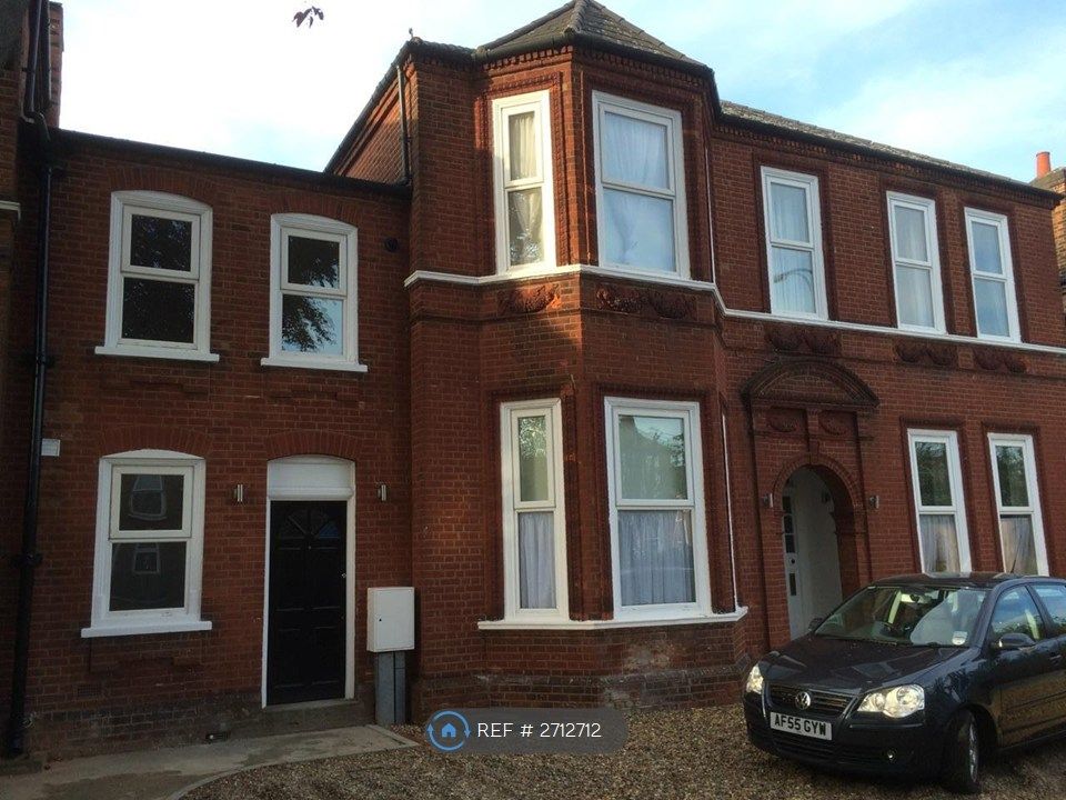 Property photo 2 of 8