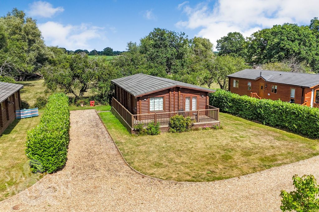 Property photo 1 of 23