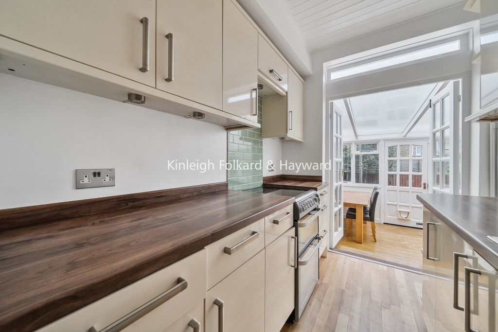 Property photo 2 of 13 Picture No. 06