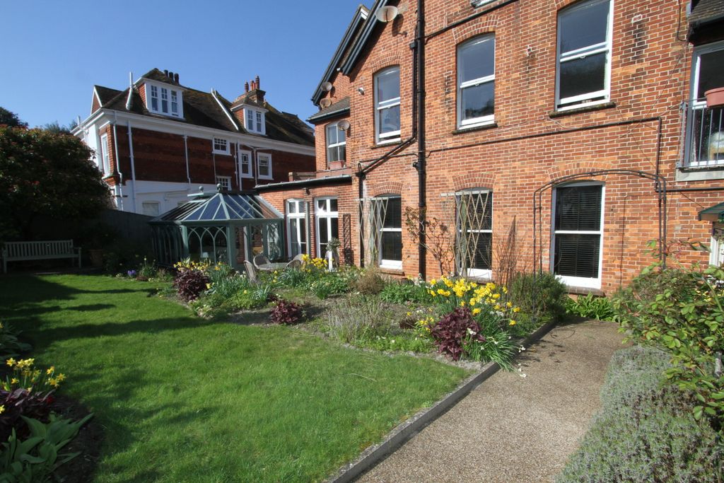 Additional image 23 of 2 bed flat for saleSilverdale Road, Eastbourne BN20