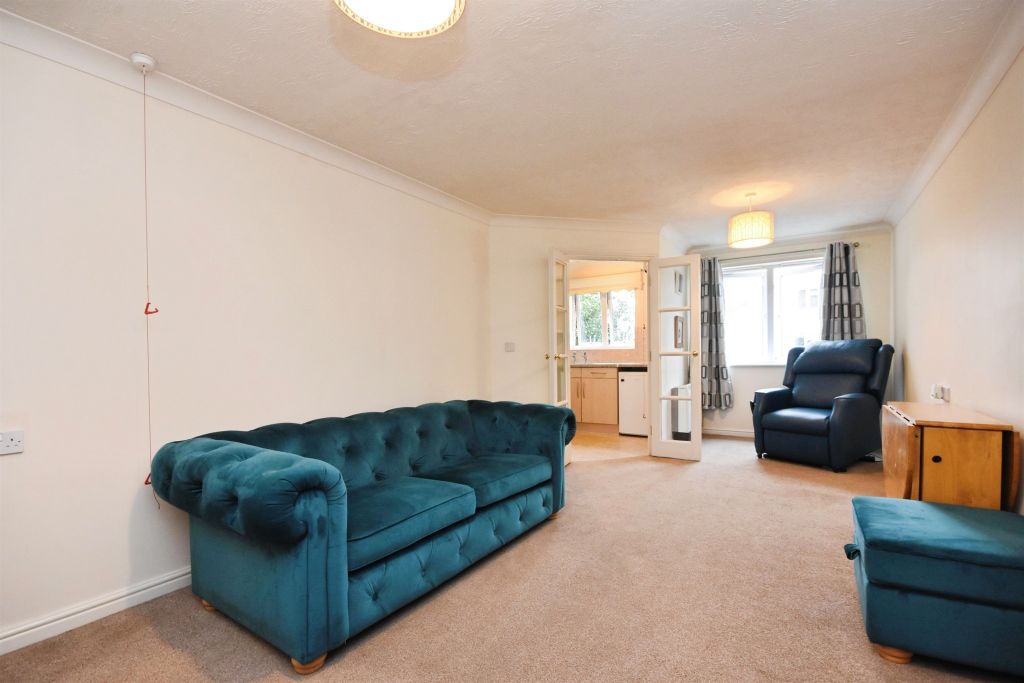 Property photo 2 of 16
