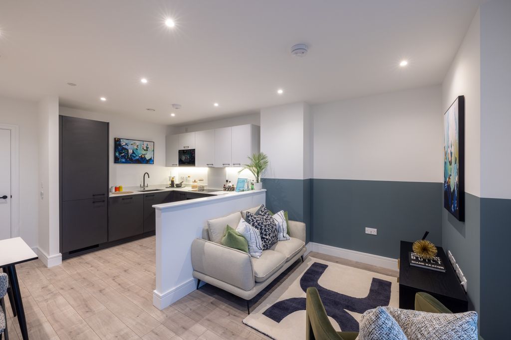 Property photo 3 of 14