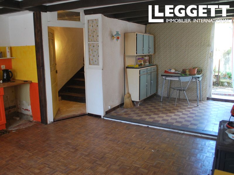 Property photo 2 of 10