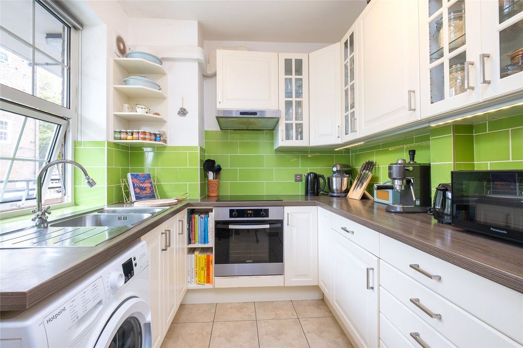 Property photo 2 of 7 Picture No. 05