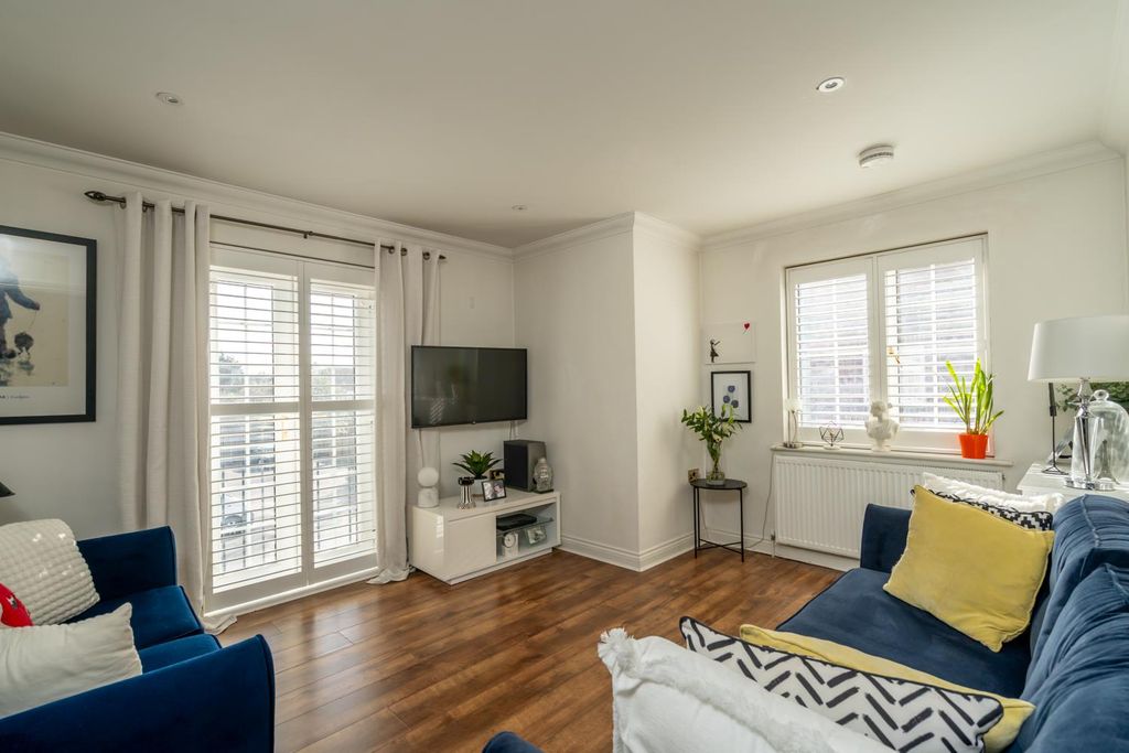 Property photo 2 of 11 Lounge Diner.Jpg