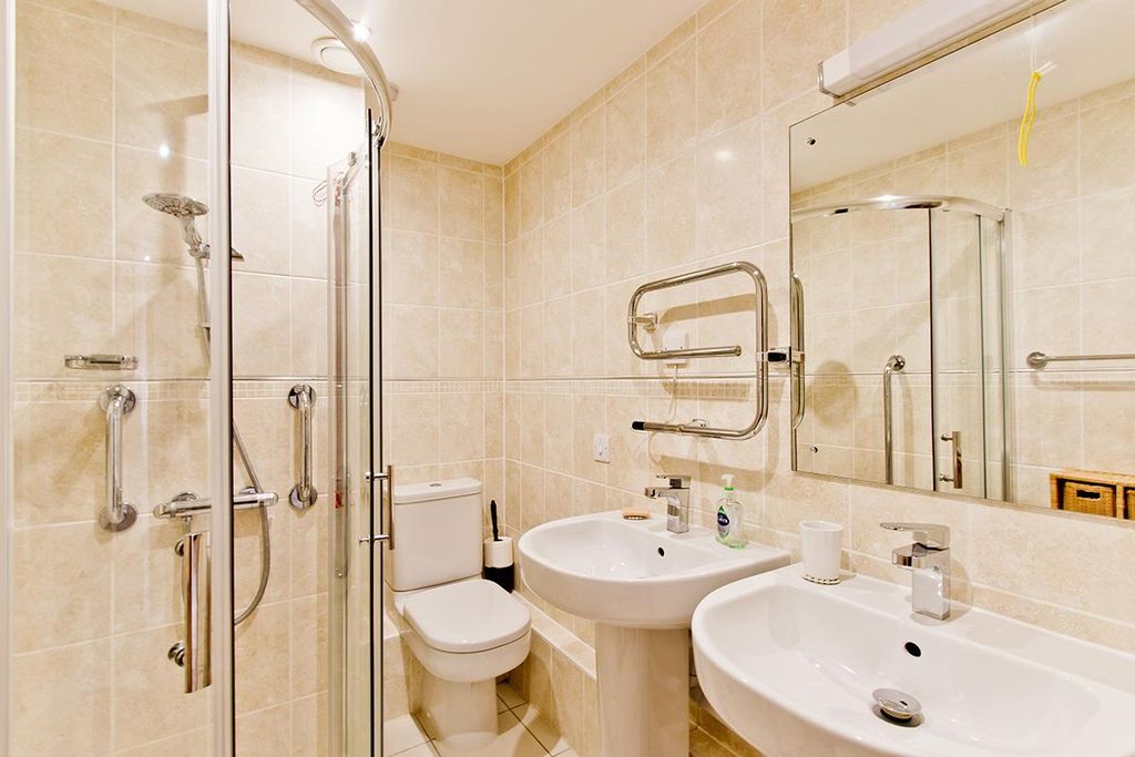 Property photo 2 of 14 Shower.Jpg
