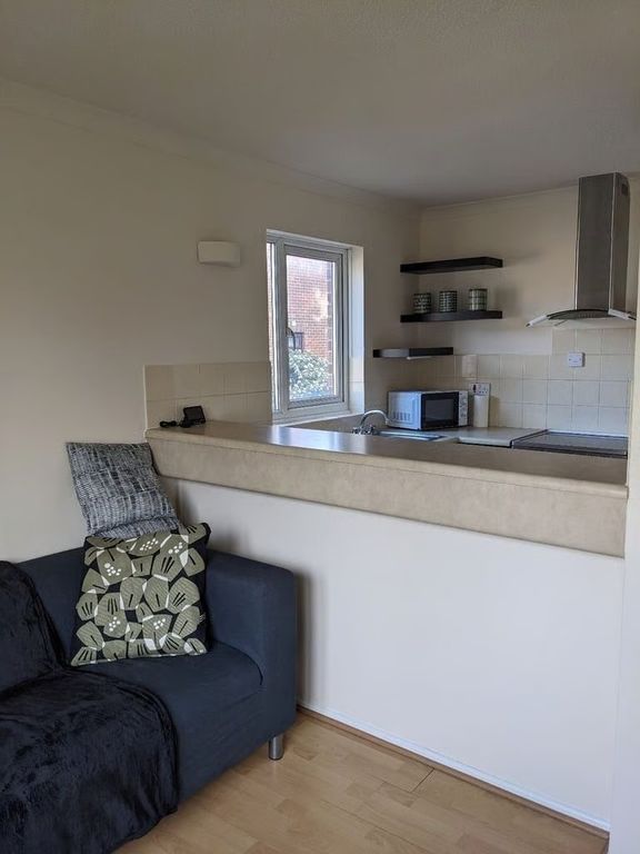 Property photo 2 of 12