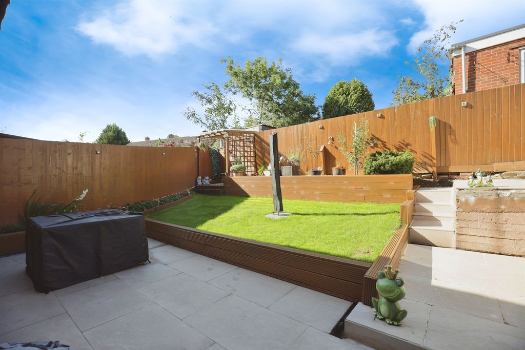 Property photo 2 of 16