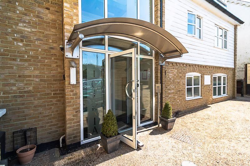 Property photo 2 of 9 Gallery