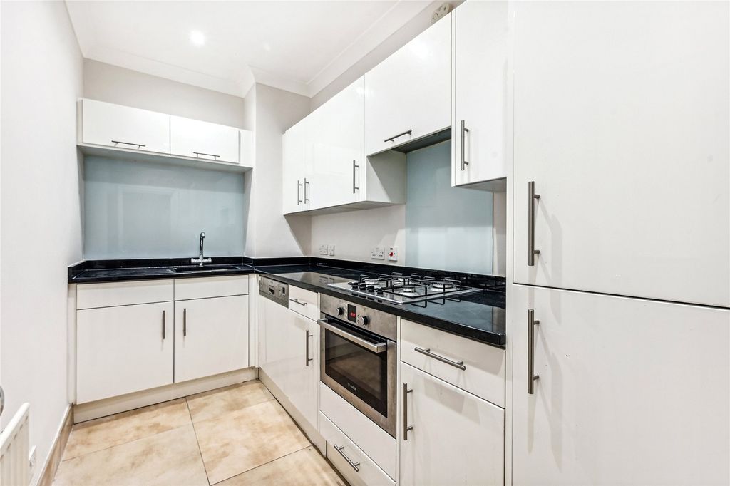 Property photo 2 of 11 Picture No. 10