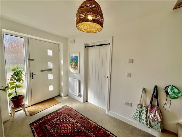 Property photo 3 of 21 Entrance Hallway